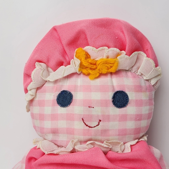 Vintage 1975 Fisher Price 12" Lolly Dolly Pink Gingham Doll Rattle Yarn Hair - Picture 2 of 8
